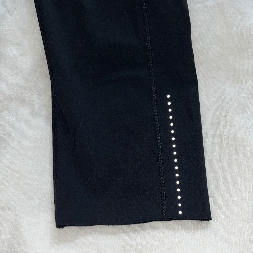 Lululemon Athletica Black Cropped Pants - Picture 6 of 7